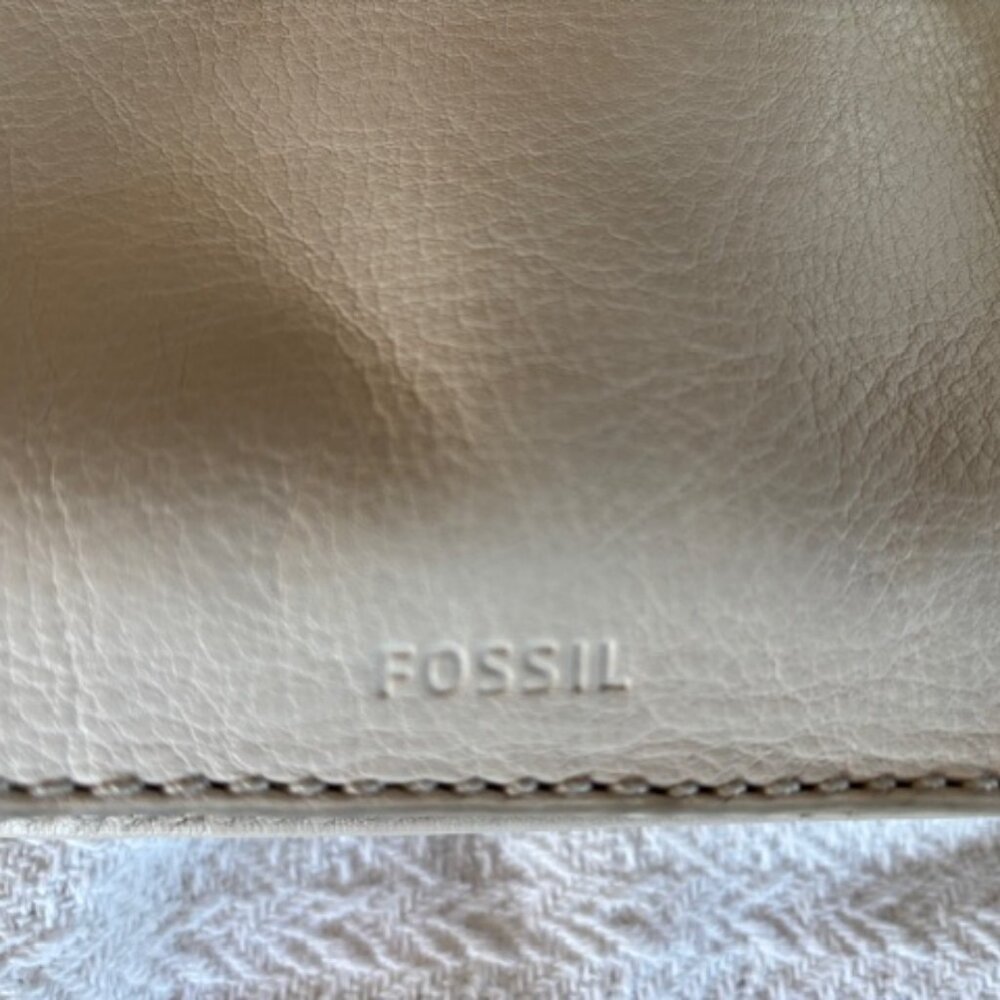 Fossil Ryder small cream crossbody leather bag - Picture 9 of 13